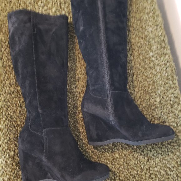 Nine West Black Heeled Boots 
Size 8 - Picture 2 of 9